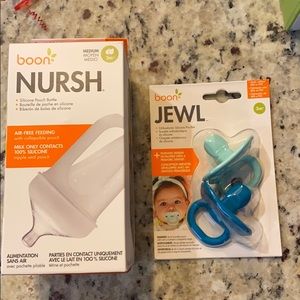 Boon medium flow bottle and pacifier set